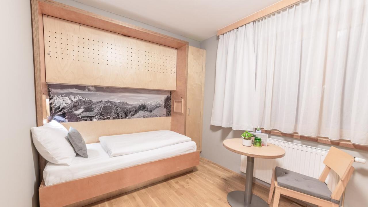 Jufa Hotel Montafon บาร์โธโลเมแบร์ก ภายนอก รูปภาพ